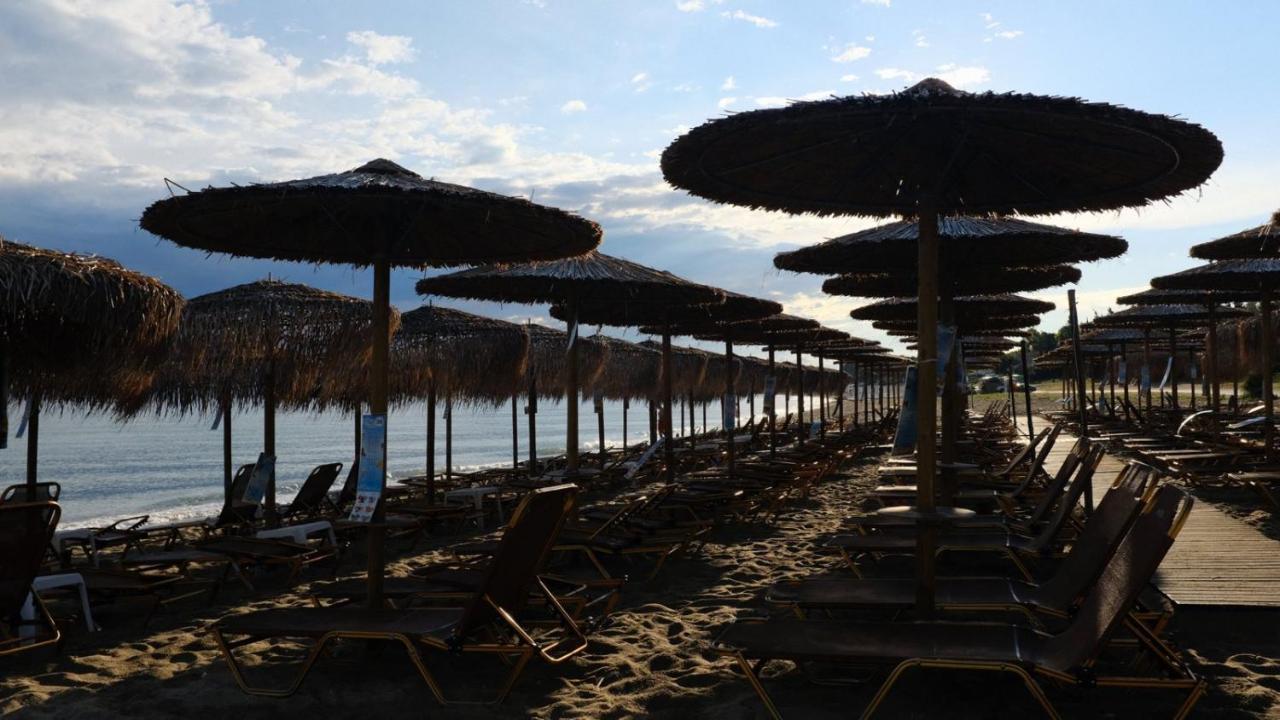 Nea Kallikrateia Beach Front Vintage Villa Kalliktratis מראה חיצוני תמונה