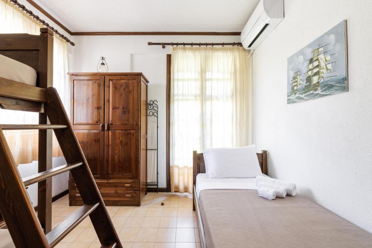 Nea Kallikrateia Beach Front Vintage Villa Kalliktratis מראה חיצוני תמונה