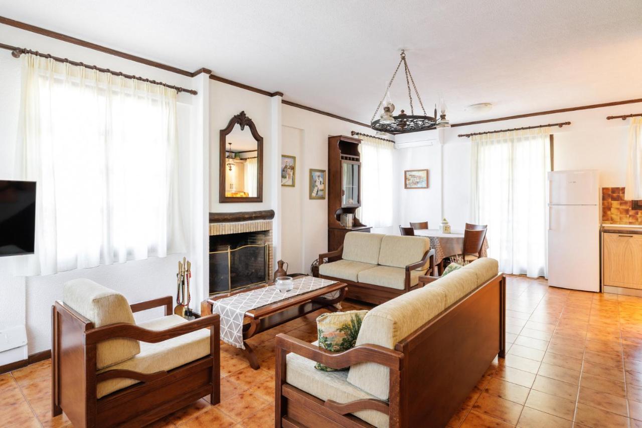 Nea Kallikrateia Beach Front Vintage Villa Kalliktratis מראה חיצוני תמונה